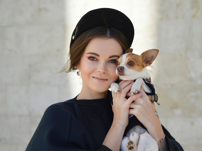 Pet-with-a-lady Pet-with-a-lady