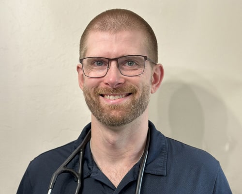 MICHAEL-NOWICKI,-DVM